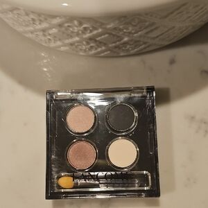 Eyeshadow Quad Palette - Black, Brown, Cream
